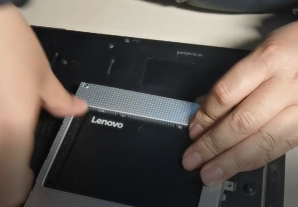 如何將膝上型電腦光碟機改裝固態硬碟? 如何將膝上型電腦光碟機改裝固態硬碟?