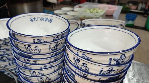 旅行洛陽，遇到美味牛肉湯，10塊錢2人吃飽，簡直就是福利餐