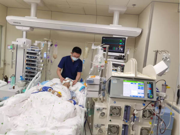 新年值守，ICU裡的暖心瞬間