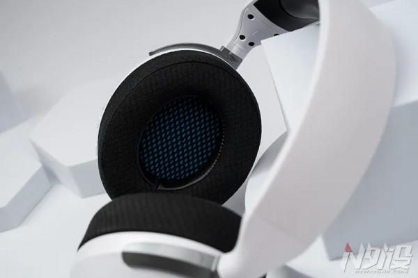顏值擔當 雷神銀翼HG503遊戲耳機開箱圖賞