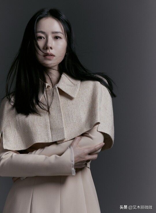 孫藝珍越“老”越有味道,穿搭簡約拍秋冬寫真,氣質清冷真迷人 孫藝珍越“老”越有味道,穿搭簡約拍秋冬寫真,氣質清冷真迷人