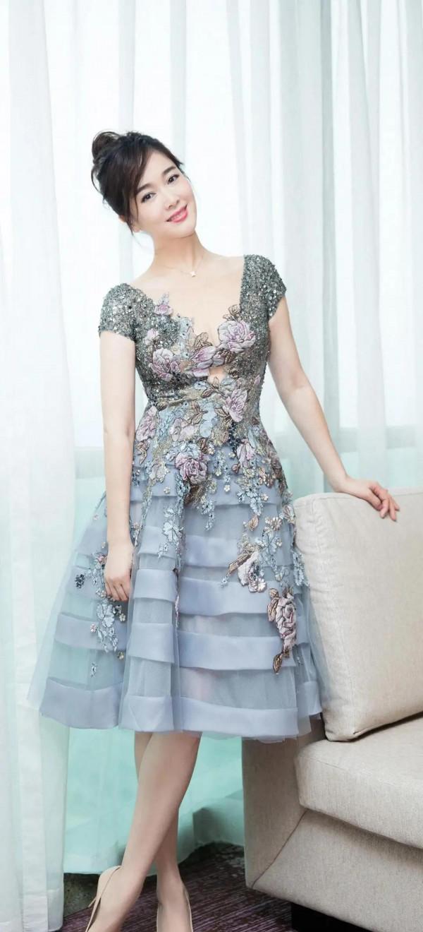 演員左小青高畫質美圖 演員左小青高畫質美圖