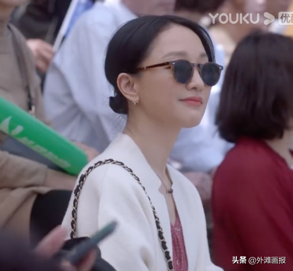 周迅在《小敏家》裡的好衣品,不只靠堆大牌 周迅在《小敏家》裡的好衣品,不只靠堆大牌