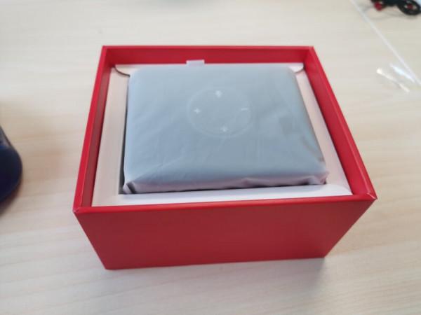 小巧便攜的全向麥拾音會議音箱,這個不錯 小巧便攜的全向麥拾音會議音箱,這個不錯