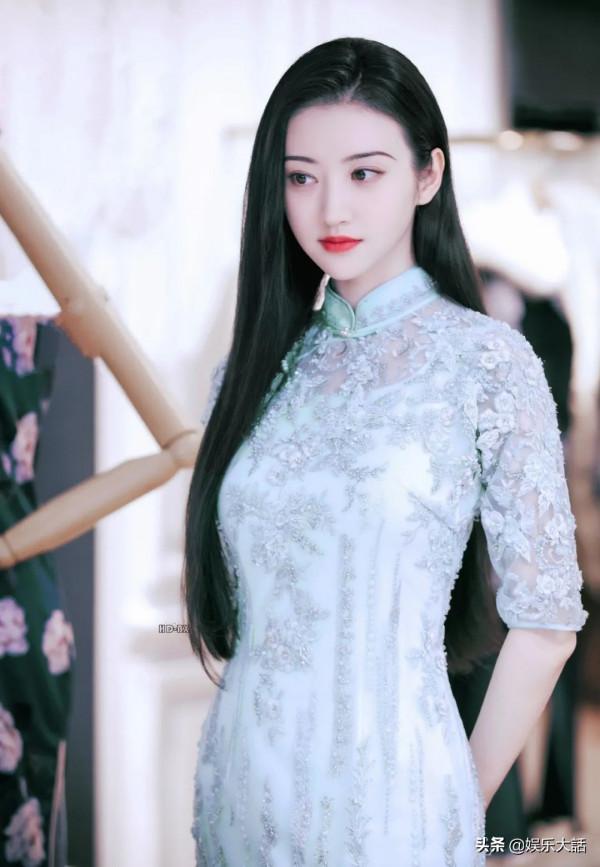 別再迷信張叔平了！這四位新造型師有靈氣有想法，關鍵作品還亮眼