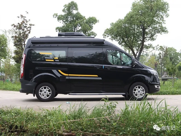 逃離“內卷”的生活!羅曼炮B型房車,專為職場精英打造 逃離“內卷”的生活!羅曼炮B型房車,專為職場精英打造