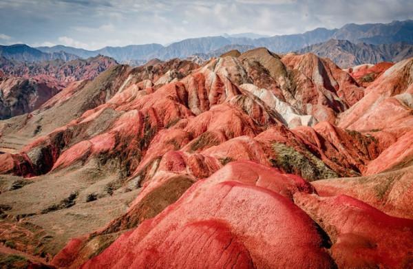 中國最豪華的旅遊火車專列開通了，沿途風景每一幀都是世界級大片