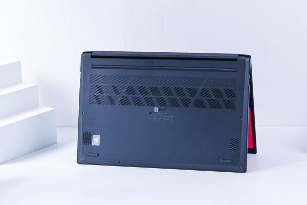 八核銳龍搭OLED好屏 華碩無畏Pro15銳龍版評測 八核銳龍搭OLED好屏 華碩無畏Pro15銳龍版評測