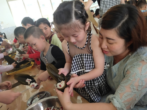 調查顯示：我國超4成年輕女性決定做“不婚族”，都是父母惹的禍