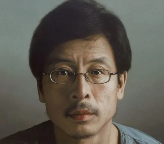 這女的很&quot;變態&quot;! 用一支0.05mm的針管筆，就征服了英國王子！厲害