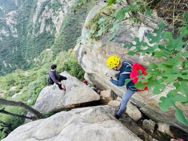 鄭州驢友團八龍潭穿越盧崖瀑布 鄭州驢友團八龍潭穿越盧崖瀑布