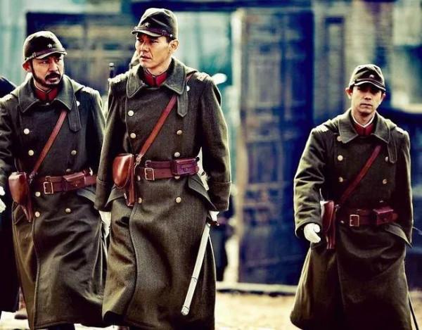 日軍軍官與士兵的待遇到底有多大?津貼相差數十倍 連飯盒都分等級 日軍軍官與士兵的待遇到底有多大?津貼相差數十倍 連飯盒都分等級