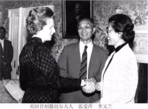 她容貌出眾，心慕革命，兩任丈夫鼎鼎有名，長子中將，女婿正國級