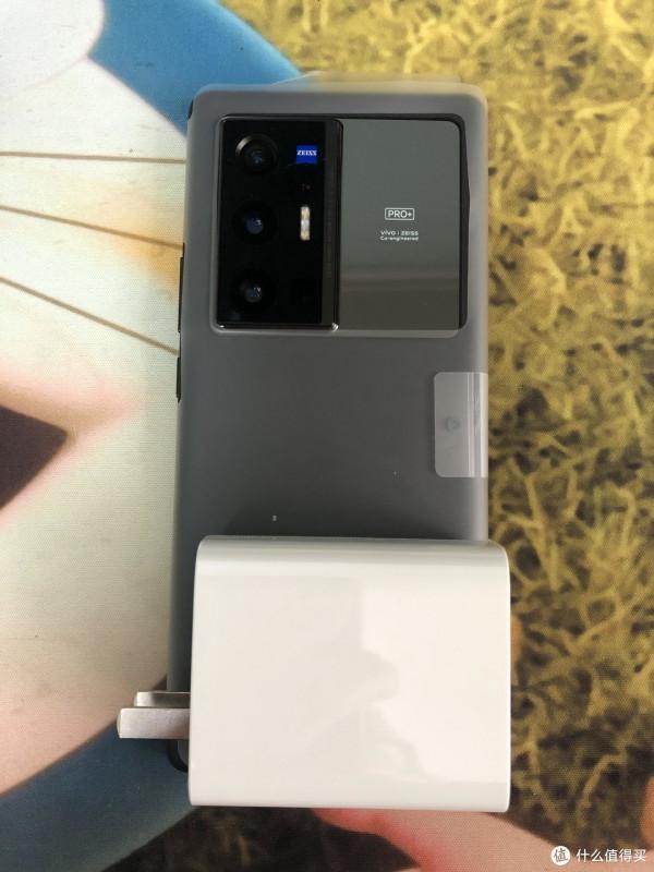 一年入手OPPO、vivo、蘋果、一加品牌的旗艦機!最後當了個垃圾佬 一年入手OPPO、vivo、蘋果、一加品牌的旗艦機!最後當了個垃圾佬