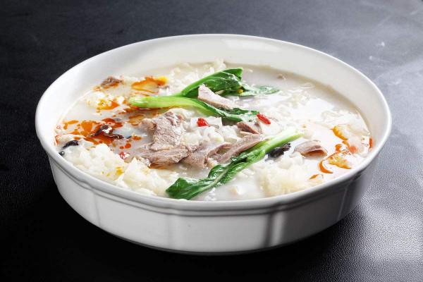 天冷啦，這道熱氣騰騰的湯端上桌，營養美味又解饞，暖和過深秋