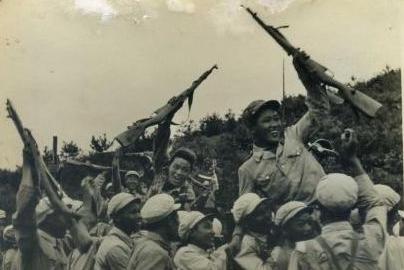 抗美援朝中,我軍偽裝成韓國人,荷蘭人傻了:你們怎麼打自己人? 抗美援朝中,我軍偽裝成韓國人,荷蘭人傻了:你們怎麼打自己人?