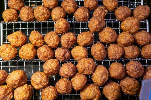 過年不用忙，這7個菜提前準備好，裝盤就上桌，全都是硬菜