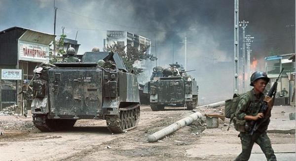 從逃亡孤兒到一國元首，殺母之仇是不共戴天，阮春福仍能笑對美國？