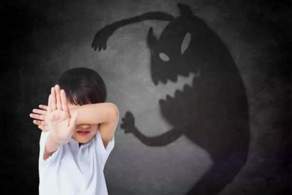 孩子幾歲分床睡最合適？過早過晚都不好，父母要考慮多種因素