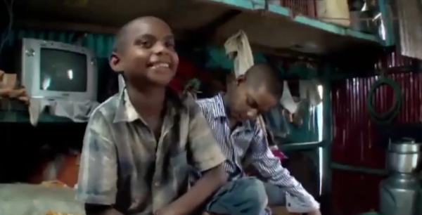 生在印度有多慘？1億多孩子無法上學，從小就要打工賺錢