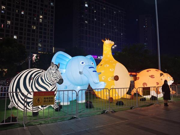 優秀的人是聰明的人,他們從來不會“戴著鐐銬跳舞” 優秀的人是聰明的人,他們從來不會“戴著鐐銬跳舞”