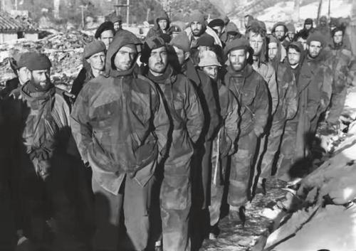 抗美援朝中,志願軍發放的“投降安全書”,為何被美軍奉為至寶? 抗美援朝中,志願軍發放的“投降安全書”,為何被美軍奉為至寶?