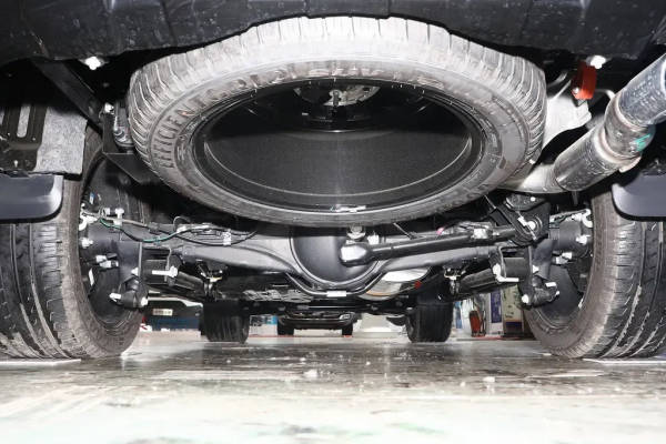 配2.3T發動機提供7座佈局，百公里油耗10.1L，值得入手嗎？