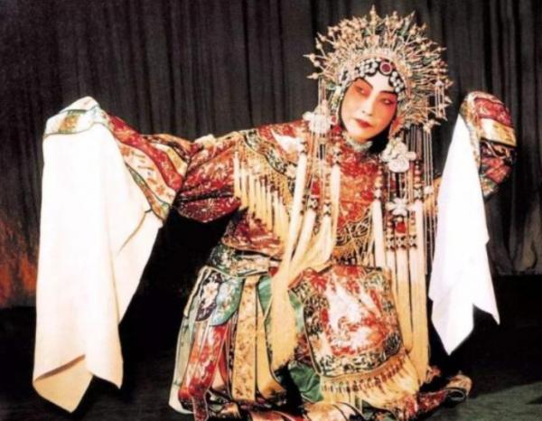 福芝芳:熬死王明華,鬥走孟小冬,死前遺言透露出梅孟感情狀況 福芝芳:熬死王明華,鬥走孟小冬,死前遺言透露出梅孟感情狀況