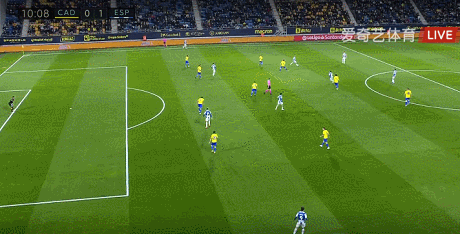 2比2！武磊未登場西人險平，中國球迷怒了，圍攻官博&plus;揪出1罪人