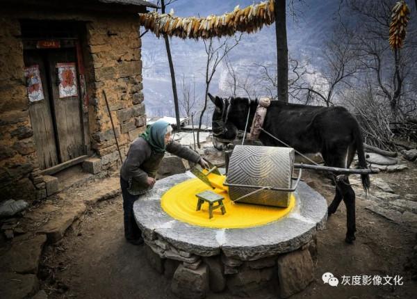 10月太行秋攝 天路、掛壁公路、石板房曬秋、古村落風光人文訓練營