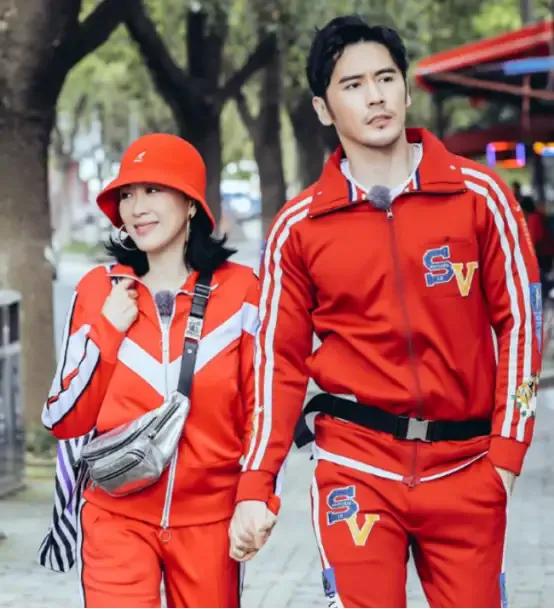 姐弟戀到底有多香，這4位嫁給“小丈夫”的女星，個個都是倒貼