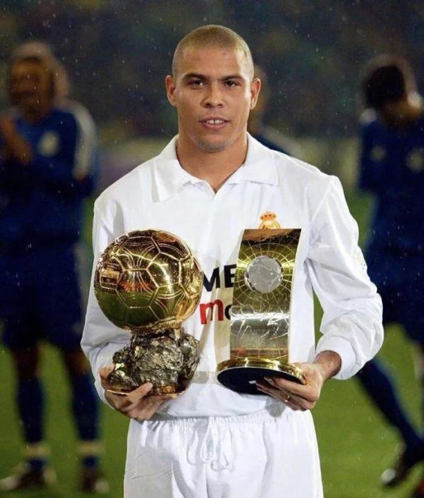 梅西和羅納爾多誰是本世紀最偉大球員