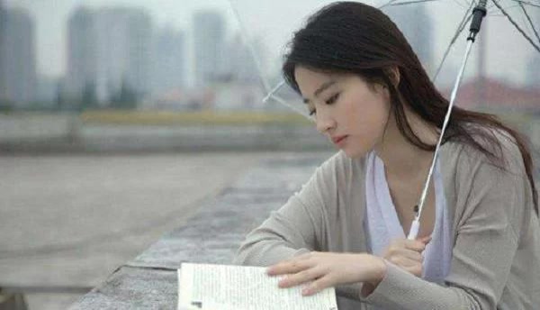 難怪劉亦菲從不接清宮劇,當她換上甄嬛裝扮,網友:直接大結局 難怪劉亦菲從不接清宮劇,當她換上甄嬛裝扮,網友:直接大結局