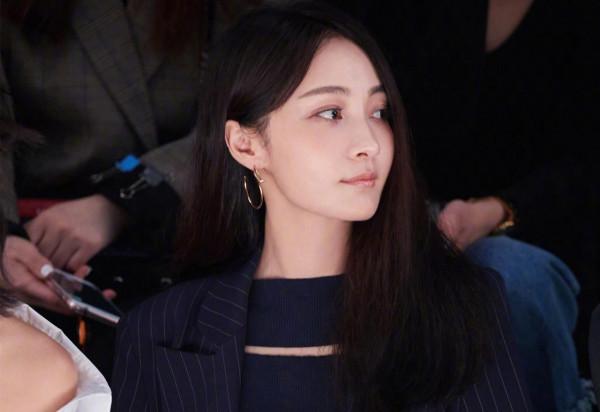 10年前錯愛文章，36歲攀上花心富豪，姚笛始於顏值毀於任性