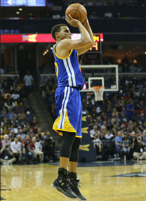 雷阿倫職業生涯的三分球7429投2973中，命中率40%！那庫裡呢？