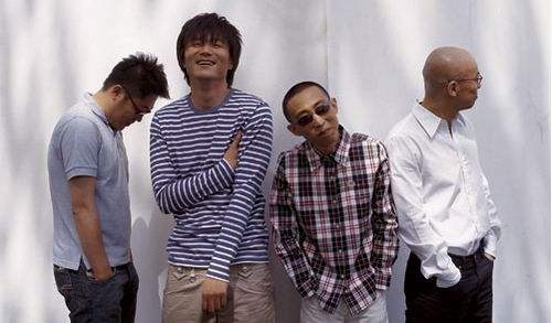 人間清醒大張偉：堅持和隊友對半分賬，拒絕黃小蕾，只寵胖媳婦兒