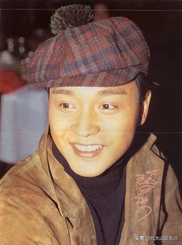 張國榮三十年前的穿搭，他一定是香港最潮的明星吧