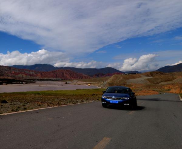 自駕遊發朋友圈的精美說說 自駕遊開心發朋友圈的短句