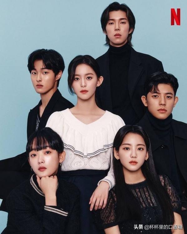 韓劇畫報CP感！玄彬孫藝珍愛情藏不住，《機醫》張力比《寧靜》強