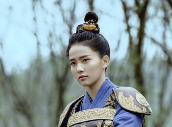 2021年演藝圈的勞模：任嘉倫白鹿齊上榜，冠軍連播6部劇仍不火