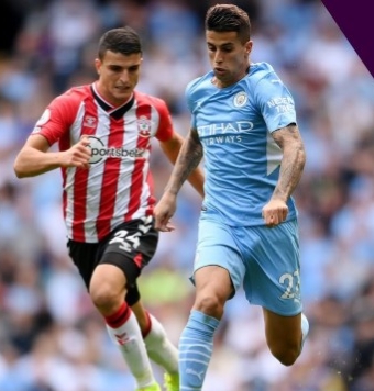 曼城耗盡運氣紅軍再接再厲,C羅繼續進球林皇演絕殺…… 曼城耗盡運氣紅軍再接再厲,C羅繼續進球林皇演絕殺……