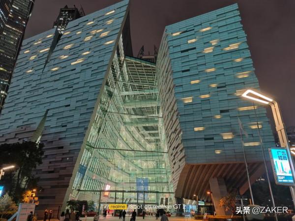 小扎測評｜真我GT2：一款2022年的驍龍888手機 還能有什麼新賣點？