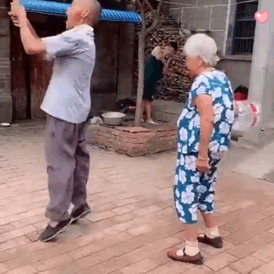 冬天把腳放在男朋友哪裡最暖和？