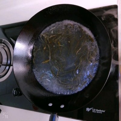 霜降到,來一鍋熱乎美味的砂鍋土豆粉,一口就能趕走深秋的寒冷 霜降到,來一鍋熱乎美味的砂鍋土豆粉,一口就能趕走深秋的寒冷