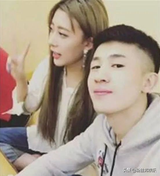 歌手曲肖冰公開戀情,男方是網紅許民燦,林貝貝爆料兩人已經領證 歌手曲肖冰公開戀情,男方是網紅許民燦,林貝貝爆料兩人已經領證