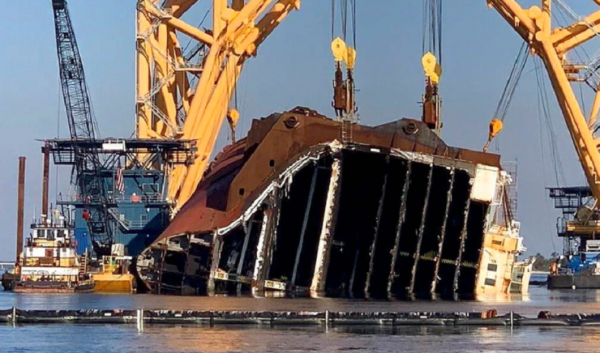 韓國船員因數學太差,惹了大禍,弄沉萬噸巨輪,4200輛汽車沉入海底 韓國船員因數學太差,惹了大禍,弄沉萬噸巨輪,4200輛汽車沉入海底