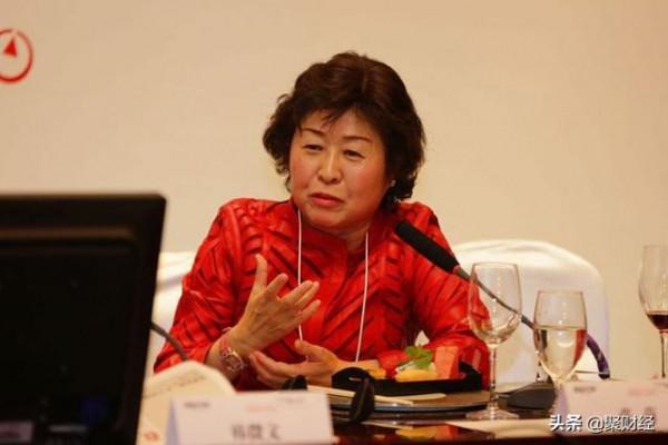 中國第一位女性首富,靠著白手起家,如今坐擁440億身家 中國第一位女性首富,靠著白手起家,如今坐擁440億身家