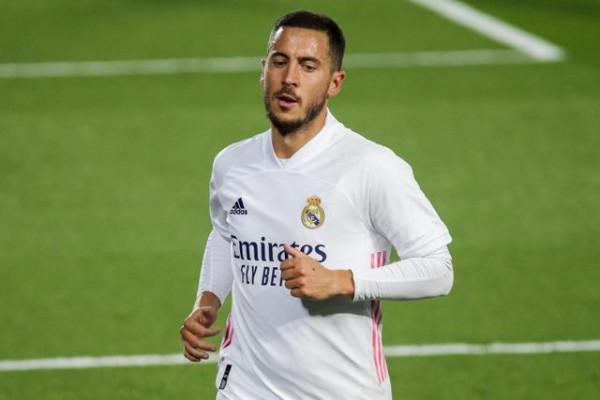 以安切洛蒂對雙前腰的安排為例，談談阿扎爾能否找回前腰的感覺？