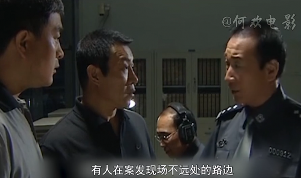 環衛工打掃灌木叢,竟發現無頭女屍,嚇得扔下掃帚就跑!犯罪片 環衛工打掃灌木叢,竟發現無頭女屍,嚇得扔下掃帚就跑!犯罪片