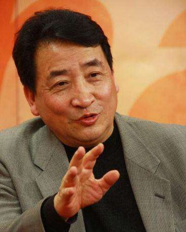 姜昆&colon;23年前不顧老婆反對收養6歲男孩，成名後還幫他尋找親生父母